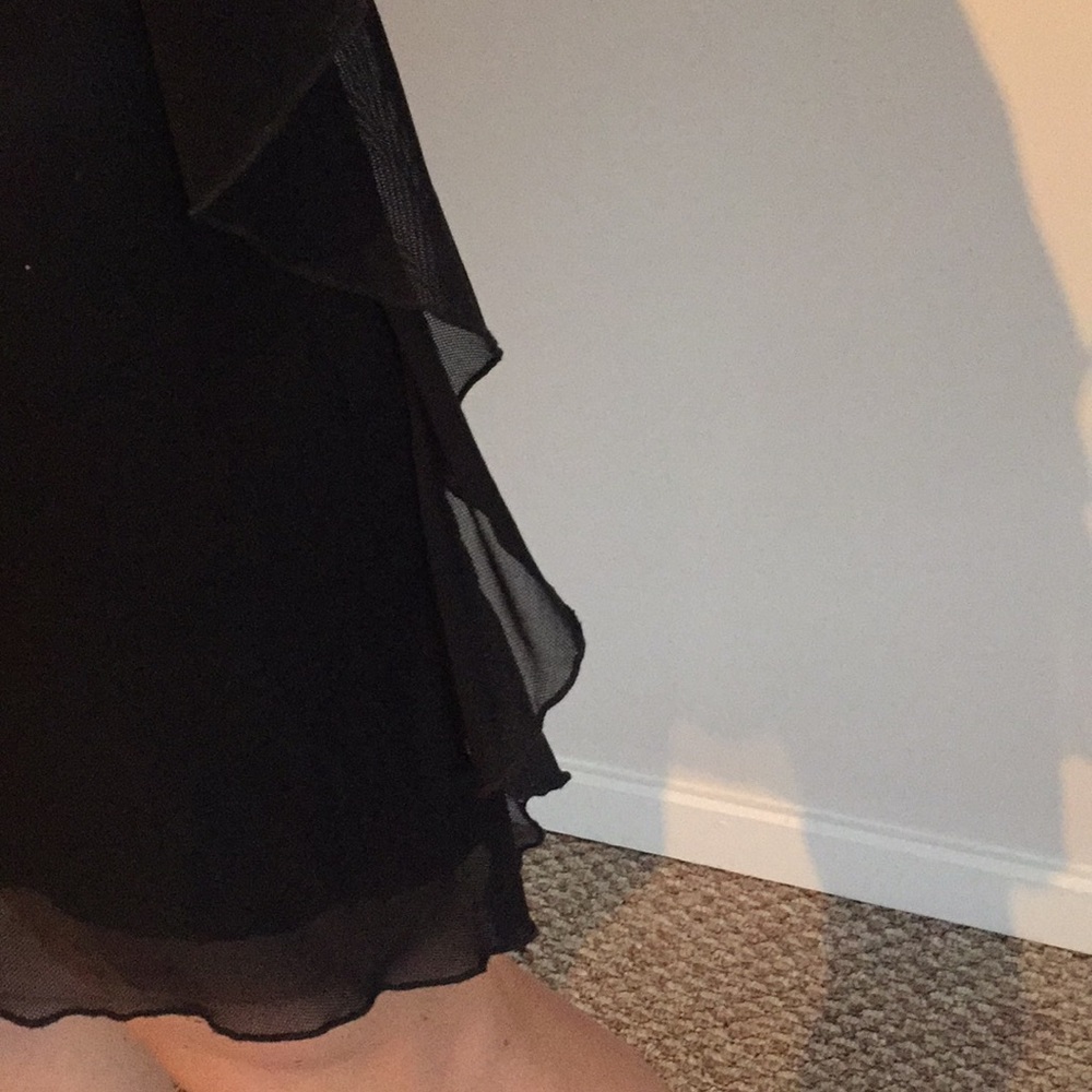 Dress - Picture 4 of 5